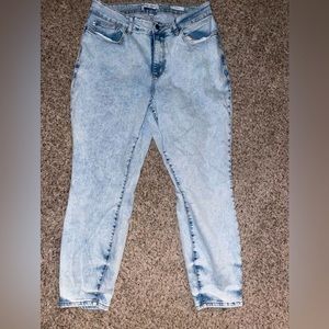 Judy Blue Slim Fit 18W Acid Wash Jeans